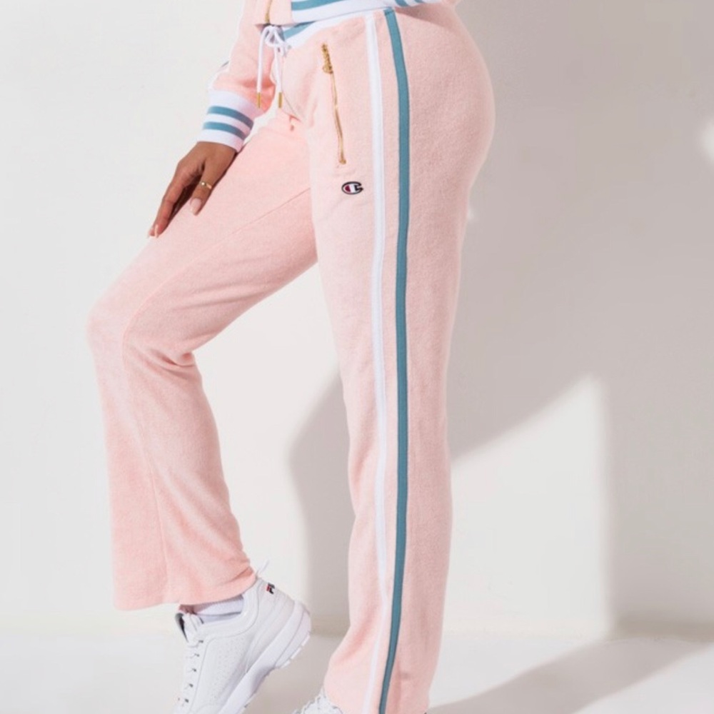 ❌🚫SOLD🚫❌NWT Champion Terry Flare Pants